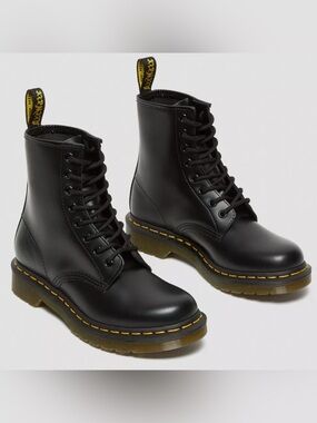 Dr. Martens 1460 Smooth Leather Lace Up Boots Womens Size 5